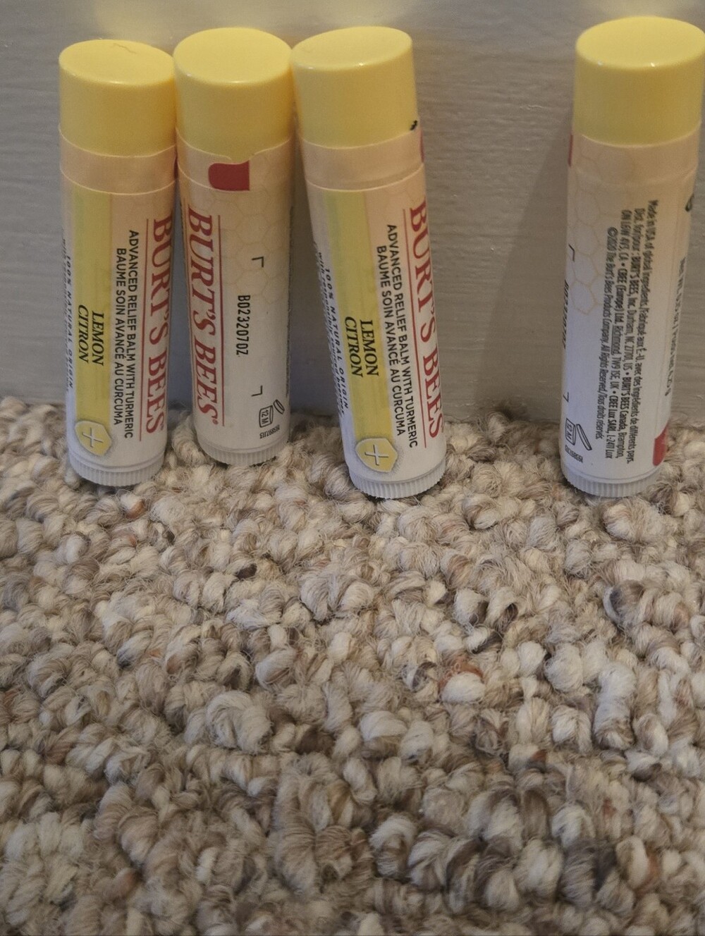 Burt's Bees Lemon Lip Balm - Yellow Twist-Up Tubes (Set of 4)